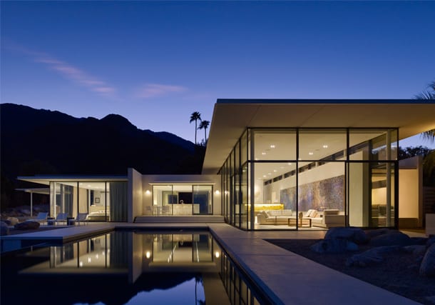 WESTERN ART & ARCHITECTURE FEATURES PALM SPRINGS HOUSE