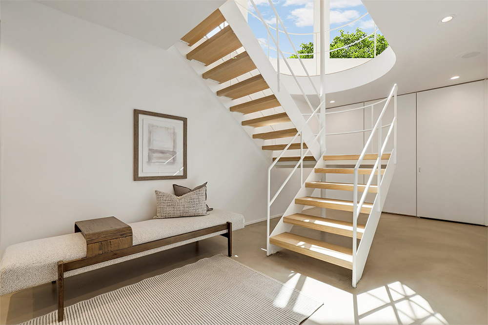 Cleveland Residence_entry staircase